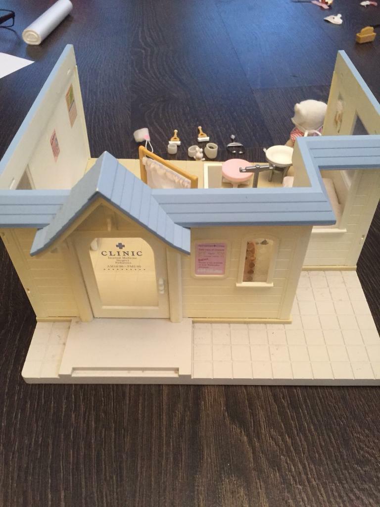sylvanian families clinic